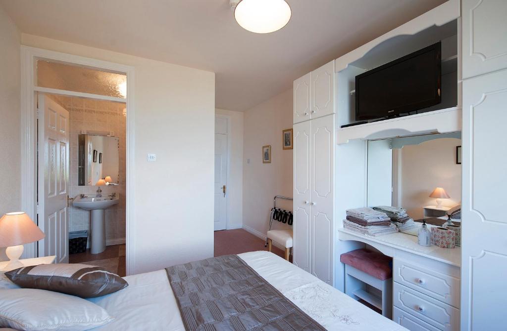 เดอะ วอเตอร์ฟรอนต์ เฮาส์ คันทรีโฮม Bed & Breakfast อูคเทอราร์ด ห้อง รูปภาพ